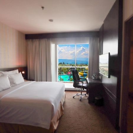 Labersa Hotel & Convention Center Toba Balige Exterior photo