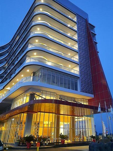 Labersa Hotel & Convention Center Toba Balige Exterior photo
