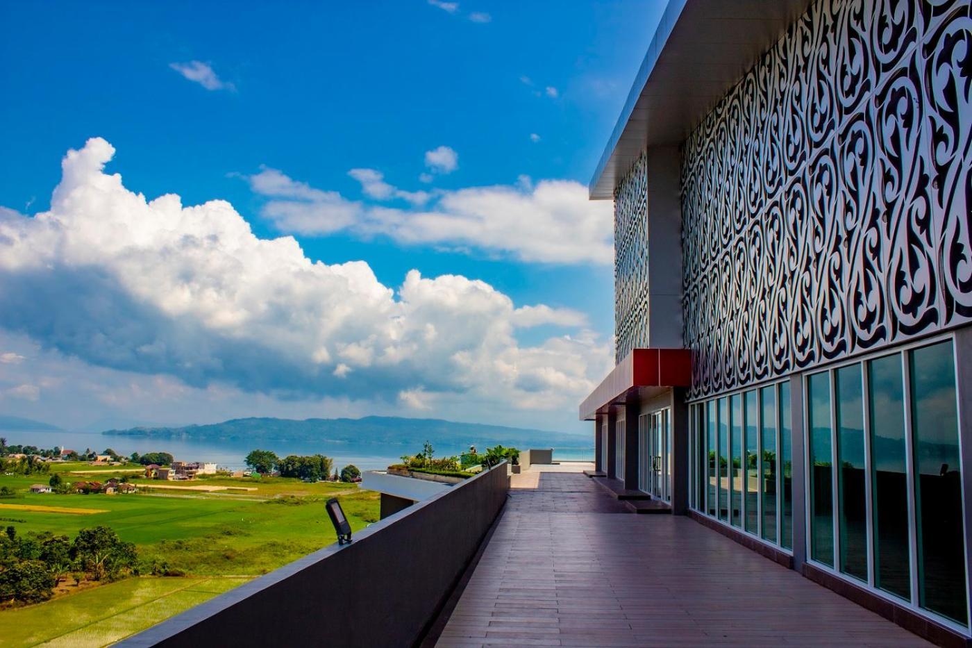 Labersa Hotel & Convention Center Toba Balige Exterior photo